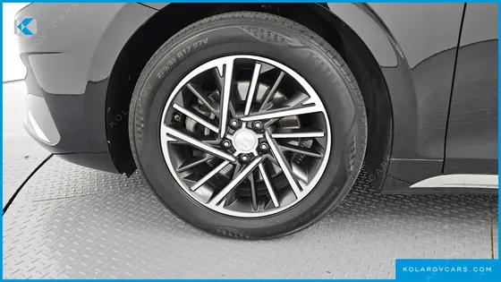 HYUNDAI GRANDEUR 3.0 LPI RENT CAR