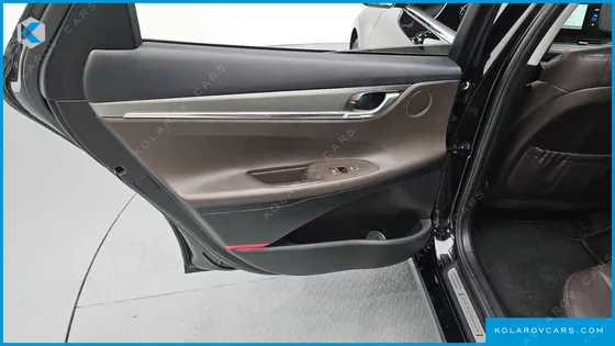 HYUNDAI GRANDEUR 3.0 LPI RENT CAR