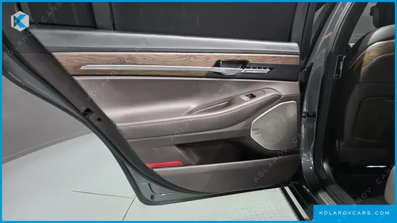 GENESIS G90 5.0 AWD