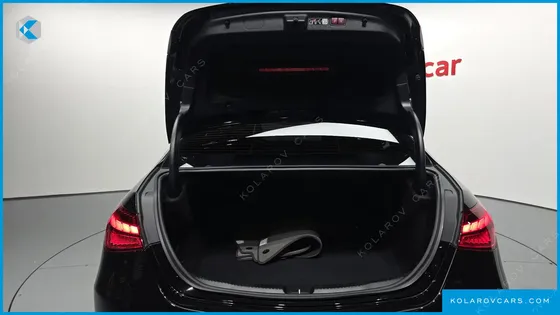 MERCEDES C-CLASS C200 AVANTGARDE