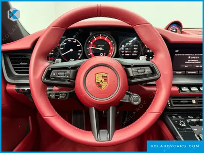 PORSCHE 911 CARRERA 4 GTS