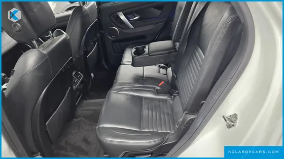 LAND ROVER DISCOVERY SPORT D180 SE