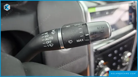 LAND ROVER DISCOVERY SPORT D180 SE