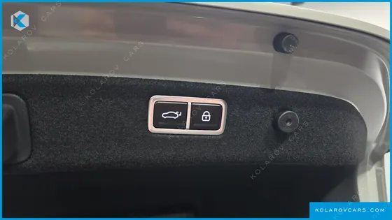 GENESIS G70 GASOLINE 2.5T 4WD