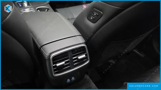 GENESIS G70 GASOLINE 2.5T 4WD