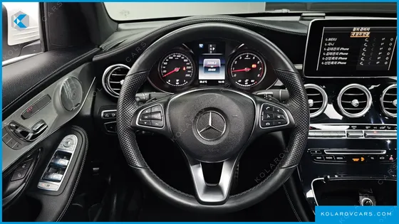 MERCEDES GLC-CLASS GLC300 4MATIC AMG LINE COUPE