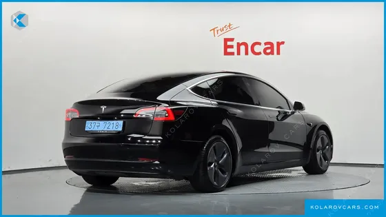 TESLA MODEL 3 STANDARD RANGE PLUE RWD