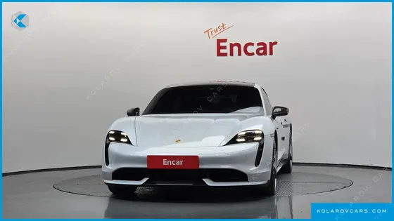 PORSCHE TAYCAN TURBO