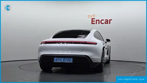 PORSCHE TAYCAN 4S