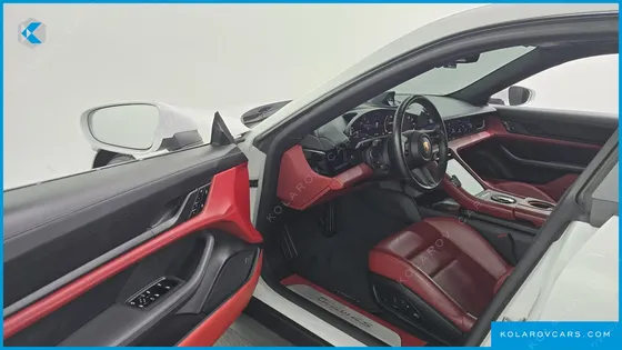 PORSCHE TAYCAN 4S