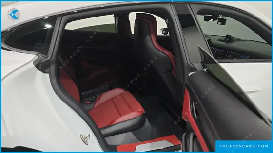 PORSCHE TAYCAN 4S