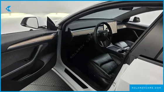 TESLA MODEL 3 LONG RANGE AWD