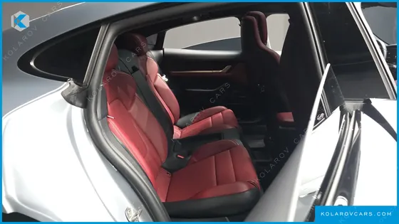 PORSCHE TAYCAN 4S