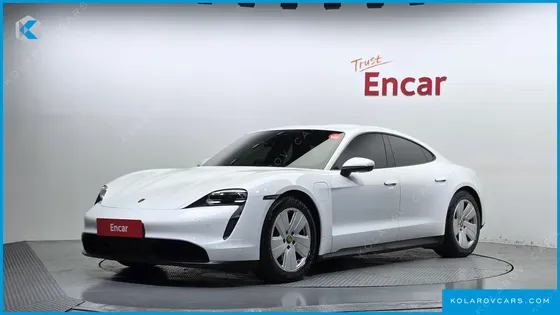 PORSCHE TAYCAN BASE
