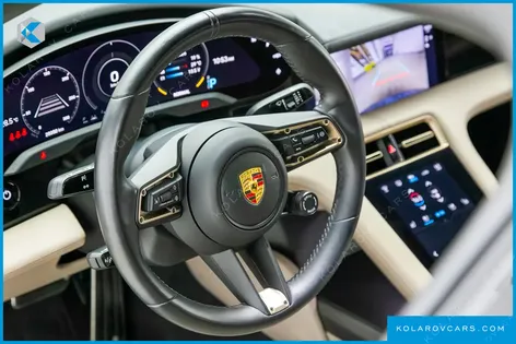 PORSCHE TAYCAN TURBO S