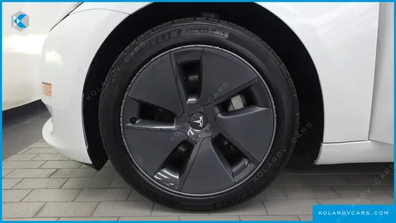 TESLA MODEL 3 LONG RANGE AWD