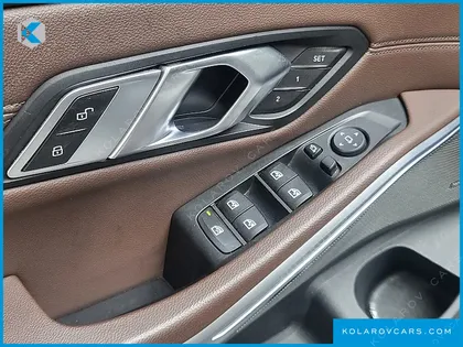 BMW 3 SERIES 320I LUXURY