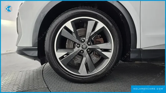 AUDI Q4 E-TRON 40 PREMIUM