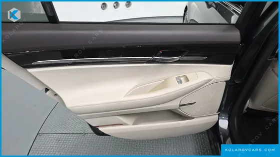 GENESIS EQ900 3.3 T-GDI AWD