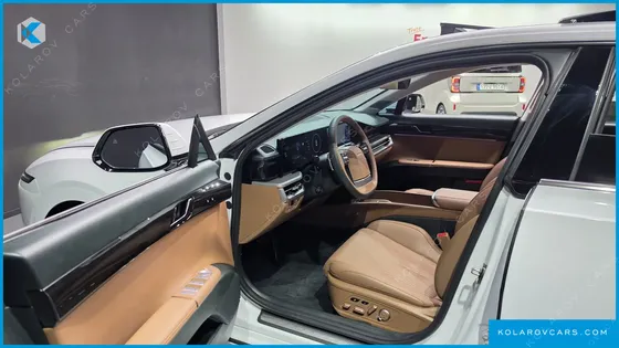 HYUNDAI GRANDEUR 2,5 GASOLINE 2WD