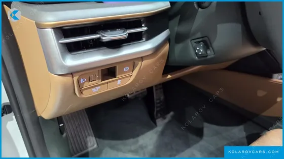 HYUNDAI GRANDEUR 2,5 GASOLINE 2WD