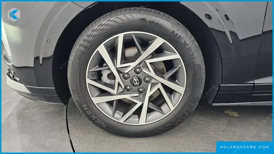 HYUNDAI GRANDEUR 2,5 GASOLINE 2WD