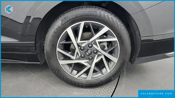 HYUNDAI GRANDEUR 2,5 GASOLINE 2WD
