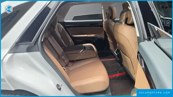 HYUNDAI GRANDEUR 2,5 GASOLINE 2WD