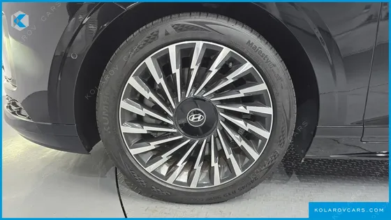 HYUNDAI GRANDEUR 3,5 GASOLINE 4WD