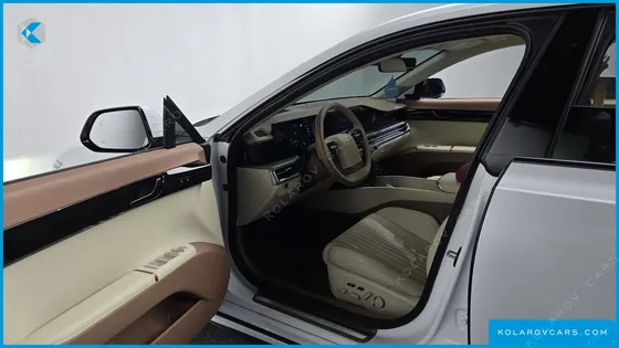 HYUNDAI GRANDEUR 2,5 GASOLINE 2WD