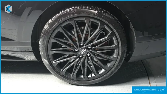 HYUNDAI GRANDEUR 3,5 GASOLINE 4WD