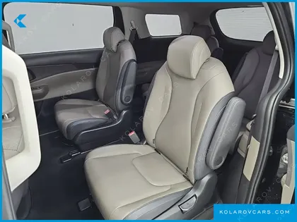 KIA CARNIVAL DIESEL 9-SEATER PRESTIGE