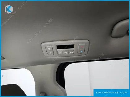KIA CARNIVAL DIESEL 9-SEATER PRESTIGE