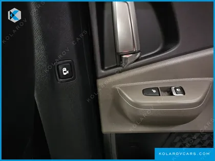 KIA CARNIVAL DIESEL 9-SEATER PRESTIGE