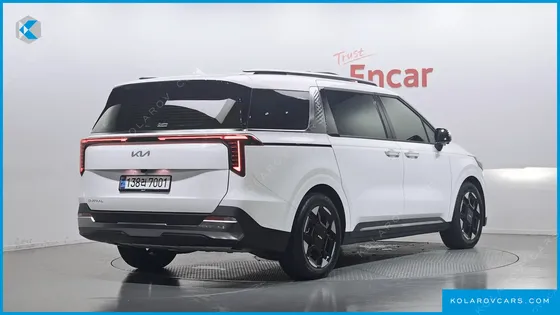 KIA CARNIVAL GASOLINE 9-SEATER SIGNATURE