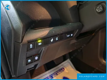 TOYOTA SIENNA 2.5 HYBRID 2WD