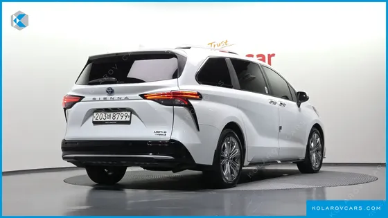TOYOTA SIENNA 2.5 HYBRID 2WD