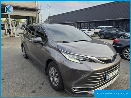 TOYOTA SIENNA 2.5 HYBRID AWD