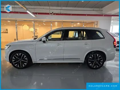 VOLVO XC90 T8 ULTRA BRIGHT HYBRID