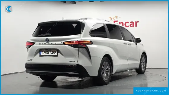TOYOTA SIENNA 2.5 HYBRID AWD