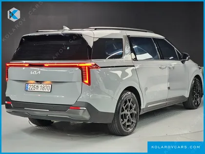 KIA CARNIVAL DIESEL 9-SEATER GRAVITY