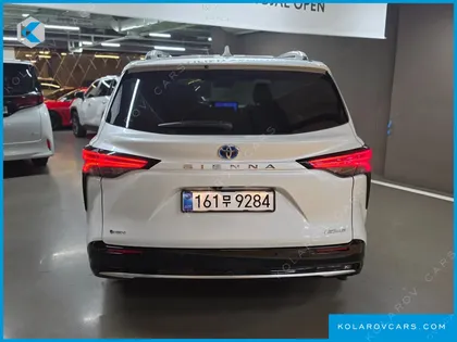 TOYOTA SIENNA 2.5 HYBRID 2WD