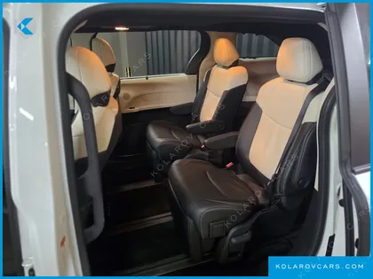 TOYOTA SIENNA 2.5 HYBRID 2WD