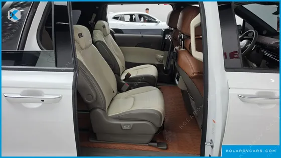 KIA CARNIVAL HEV 9SEATER SIGNATURE