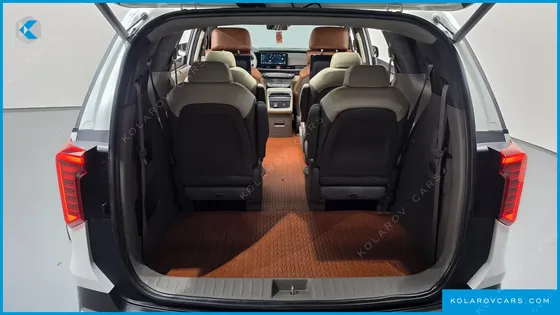 KIA CARNIVAL HEV 9SEATER SIGNATURE