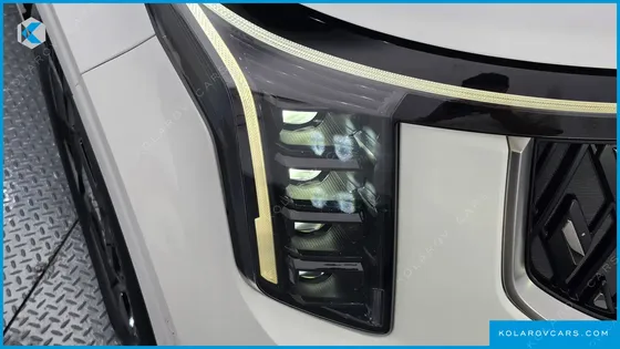 KIA CARNIVAL HEV 9SEATER SIGNATURE