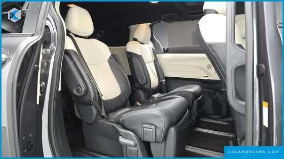 TOYOTA SIENNA 2.5 HYBRID 2WD