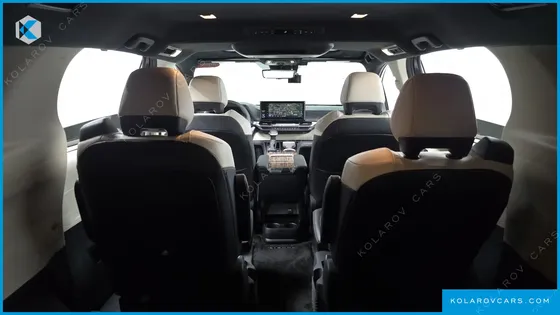 TOYOTA SIENNA 2.5 HYBRID 2WD