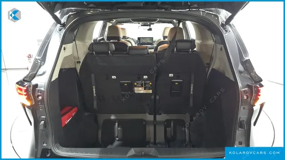 TOYOTA SIENNA 2.5 HYBRID 2WD