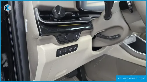 KIA CARNIVAL HEV 7-SEATER HI LIMOUSINE